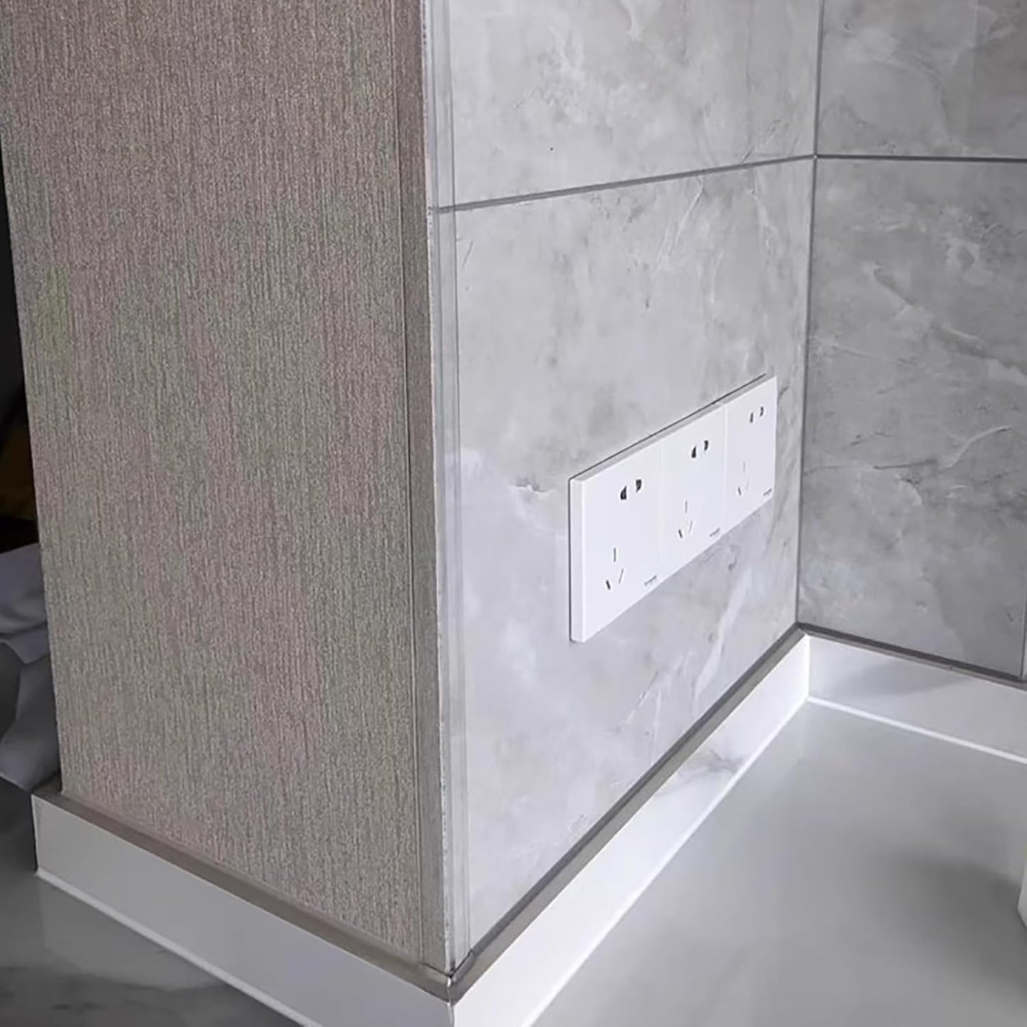 Wall Corner Protector - 2PCS, 39.4"x1.18" - Self Adhesive Clear Corner Protectors for Walls, Cabinet Doors, Edge Protector Trim; Easy to Install Corner Guards for Walls (120cm x 3cm)